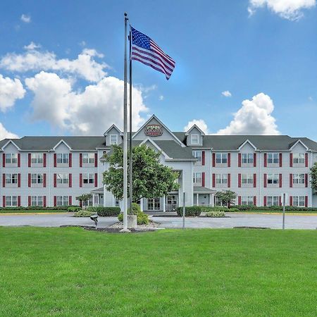 Lancaster Inn & Suites Manheim Esterno foto